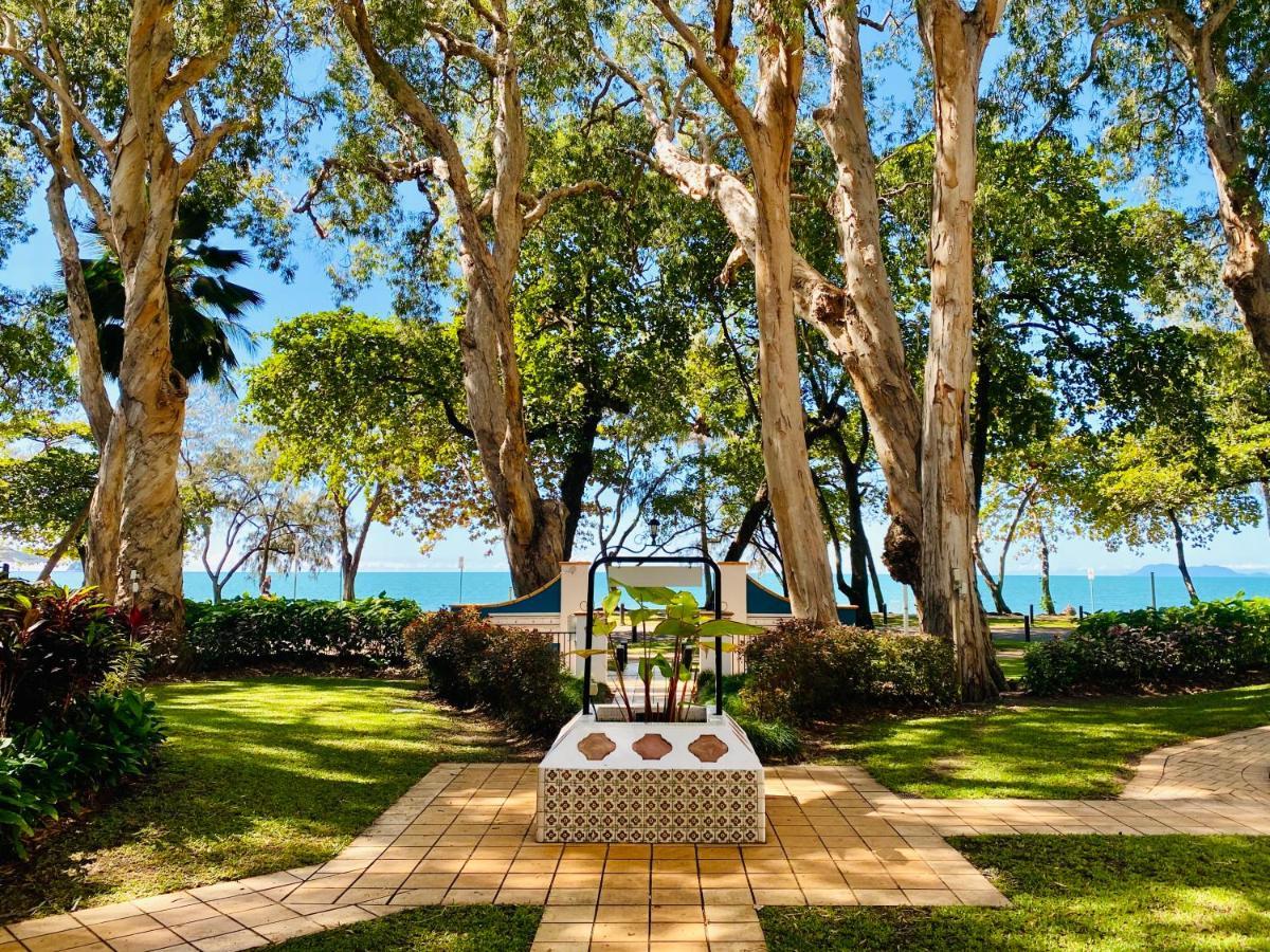 Beachview Apartments At Villa Paradiso Palm Cove Buitenkant foto