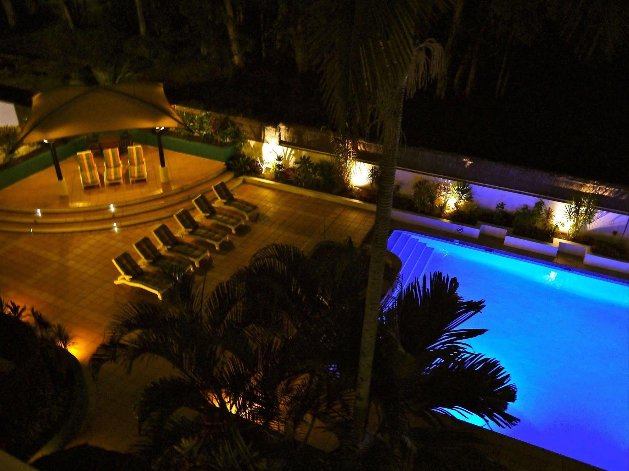 Beachview Apartments At Villa Paradiso Palm Cove Buitenkant foto
