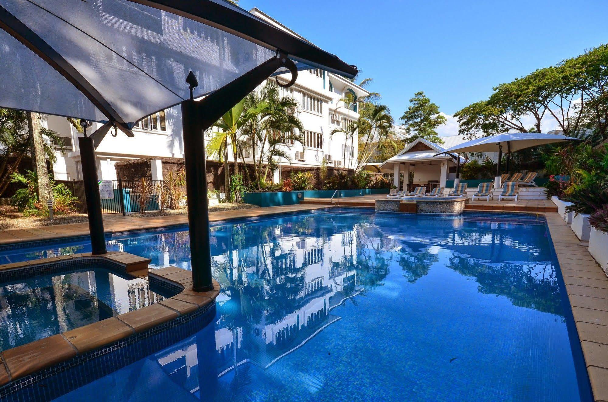 Beachview Apartments At Villa Paradiso Palm Cove Buitenkant foto